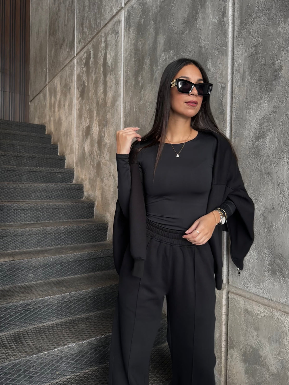 Black long sleeves basic